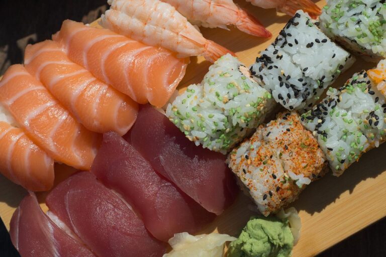 sushi, food, japanese-4149520.jpg